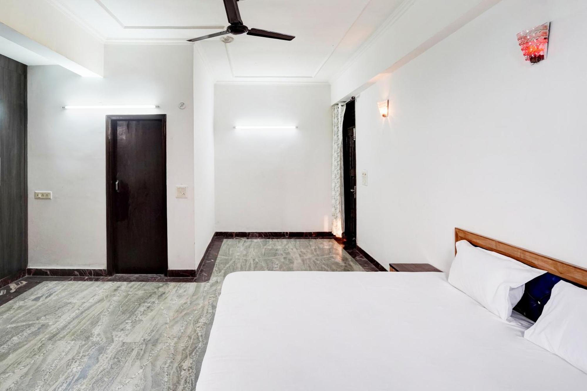 Hotel O Radisson Red Hotel & Restaurant Ghaziabad Exterior foto